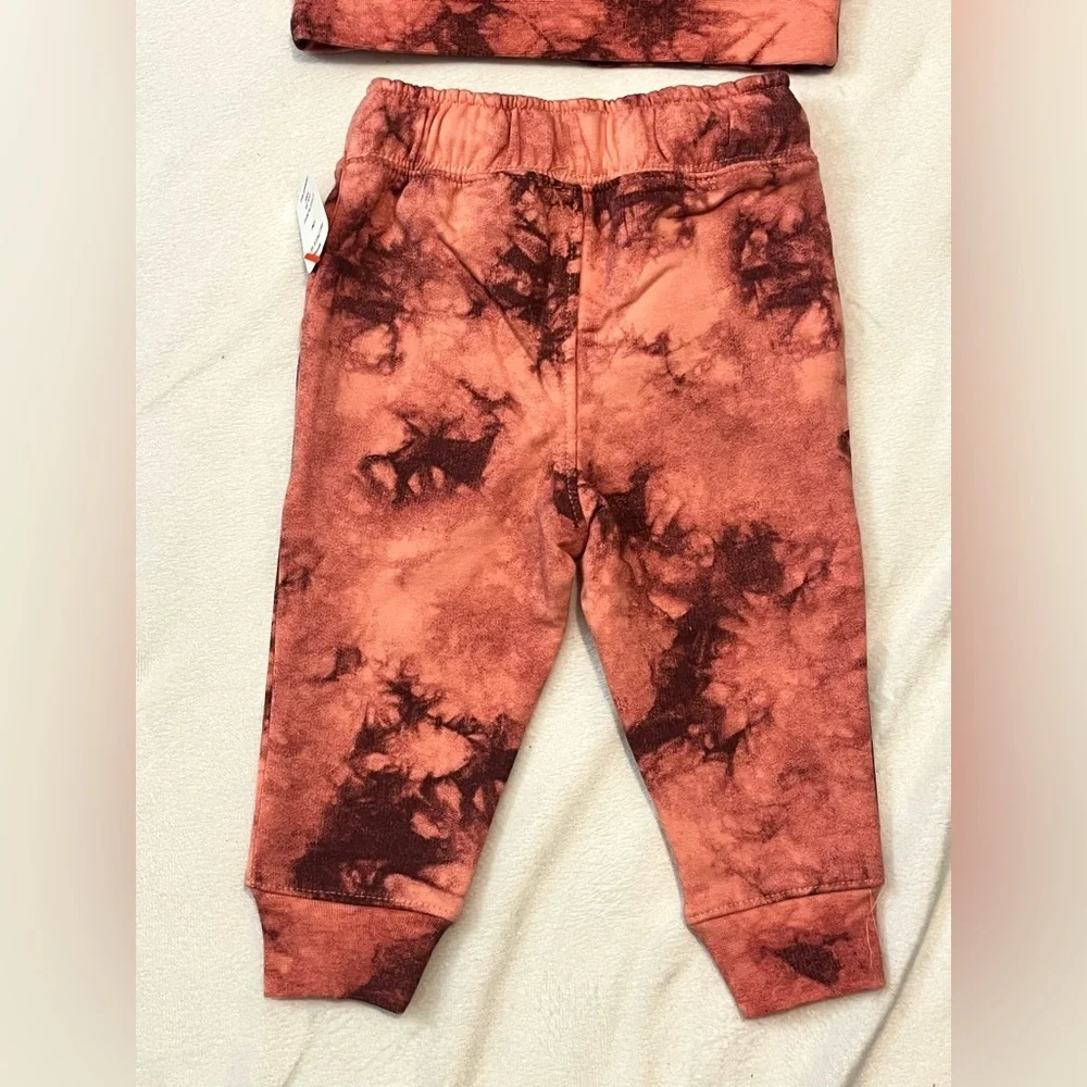 Cat & Jack Kids Tie-Dye Sweatsuit Long Sleeve Sweatshirt & Jogger Set 12 Months